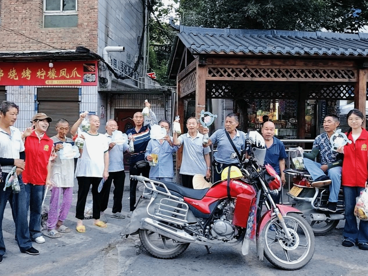 【乡村振兴】李子飘香映振兴，志愿同行谱华章——且力耒井项目团队“产业发展+志愿服务”